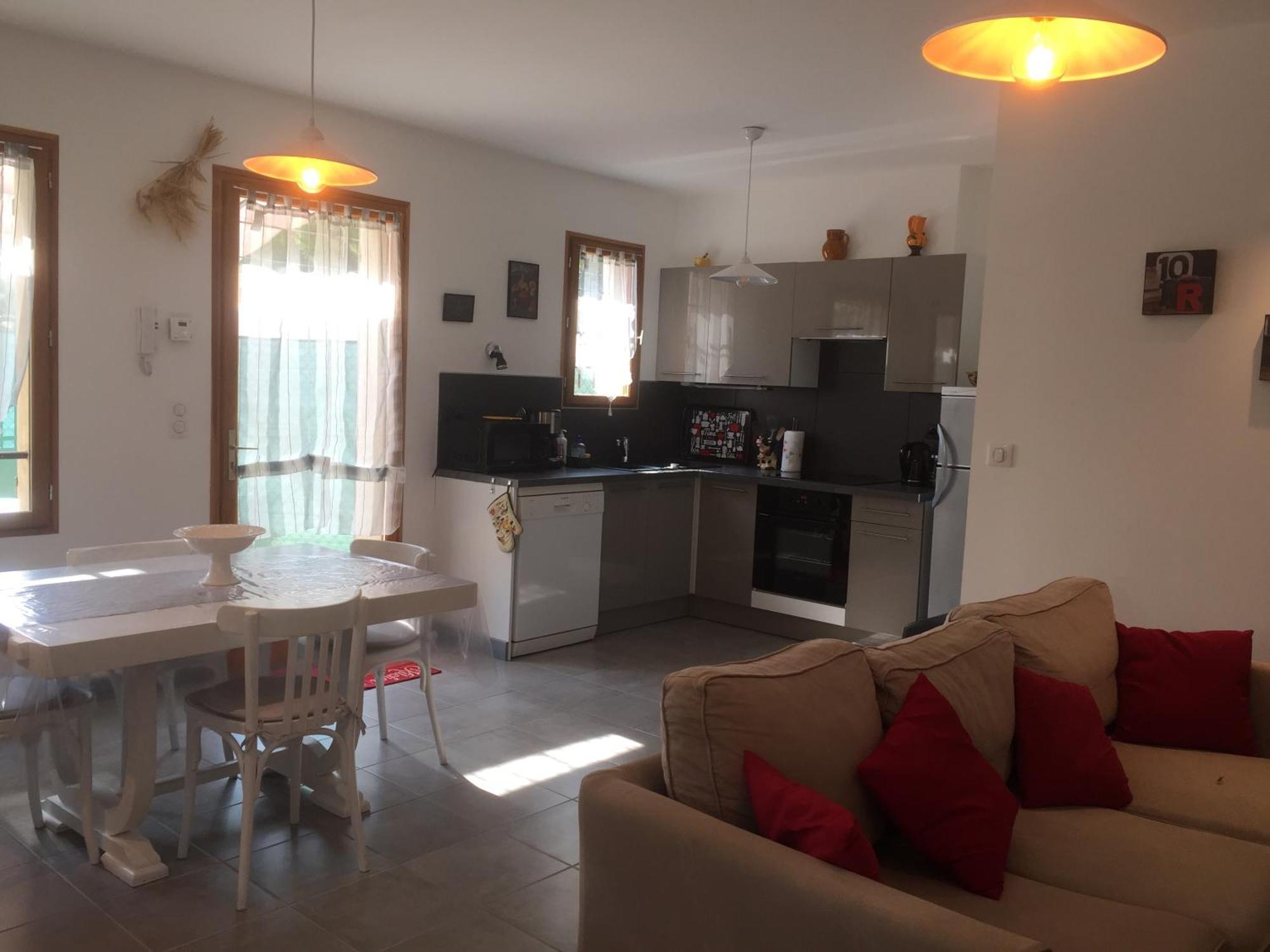 Maison De Vacances Jocelyne Lauris Ngoại thất bức ảnh